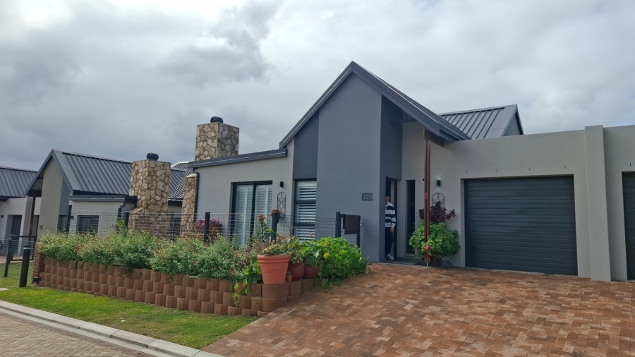 2 Bedroom Property for Sale in Hartland Lifestyle Estate Western Cape